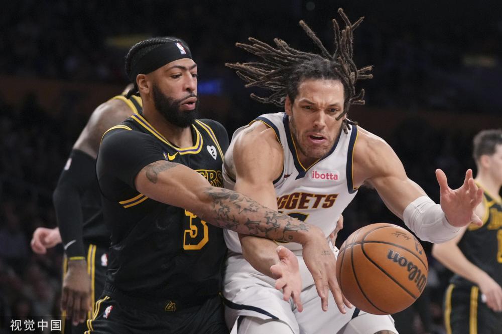 那不勒斯的 那不勒斯的