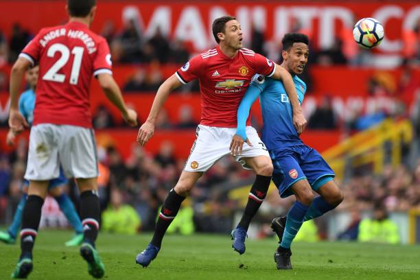 己能決定巴 己能決定巴